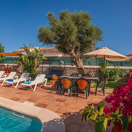 Hébergement de vacances Menorquina Con Piscina Y Barbacoa